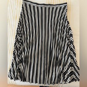 Black and white pleated skirt